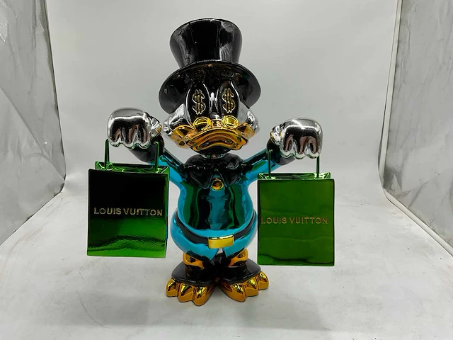 Dagobert duck sculptuur - afbeelding 4 van  11