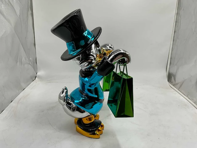Dagobert duck sculptuur - afbeelding 8 van  11