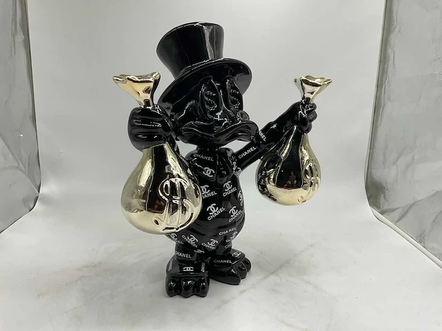 Dagobert duck sculptuur - afbeelding 7 van  11