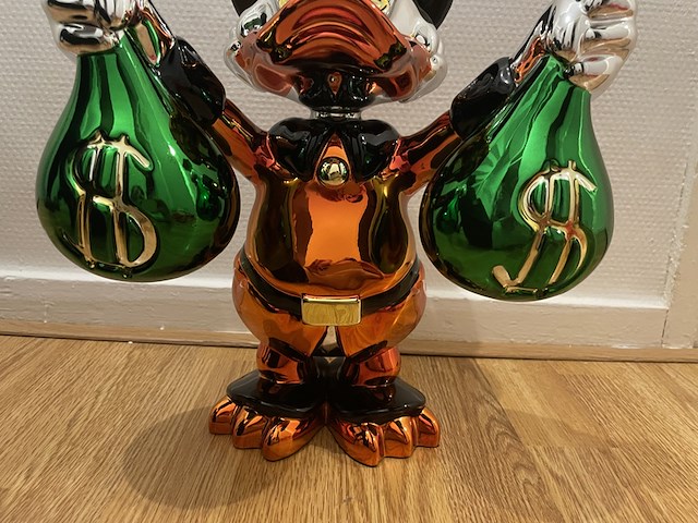 Dagobert duck sculptuur - afbeelding 10 van  10