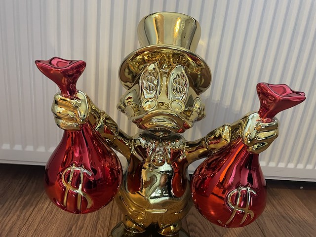 Dagobert duck sculptuur - afbeelding 8 van  12