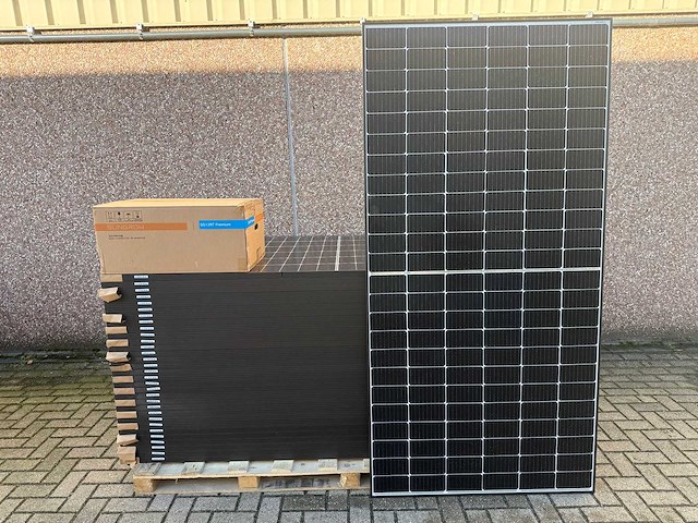 Dah solar - set van 32 zonnepanelen (455 wp) - sungrow 12k omvormer - afbeelding 1 van  9