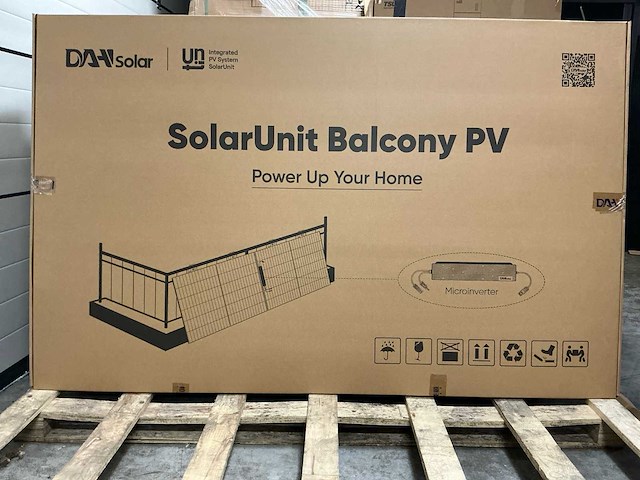Dah solar plug & play zonnepaneel met stekker aansluiting - afbeelding 1 van  12