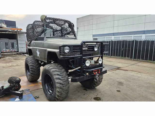 Dahatsu daihatsu monstertruck - afbeelding 8 van  9
