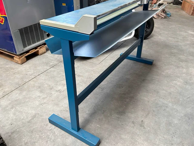 Dahle 558 rolsnijmachine op onderstel - afbeelding 6 van  7