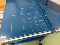 Dahle professionele grootformaat papiersnijmachine - afbeelding 4 van  5