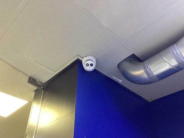 Dahua 14-delige beveiligingcamerasysteem met nrv recorder en 40”-samsung televisie - afbeelding 3 van  19