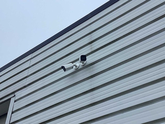 Dahua 14-delige beveiligingcamerasysteem met nrv recorder en 40”-samsung televisie - afbeelding 6 van  19