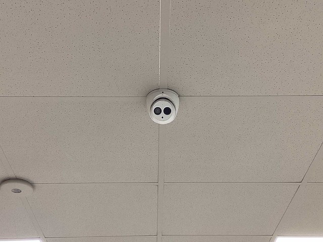 Dahua 14-delige beveiligingcamerasysteem met nrv recorder en 40”-samsung televisie - afbeelding 17 van  19