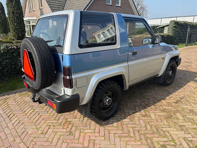 Daihatsu - 1992 - feroza - personenauto - afbeelding 4 van  9