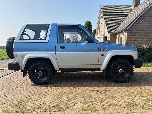 Daihatsu - 1992 - feroza - personenauto - afbeelding 5 van  9