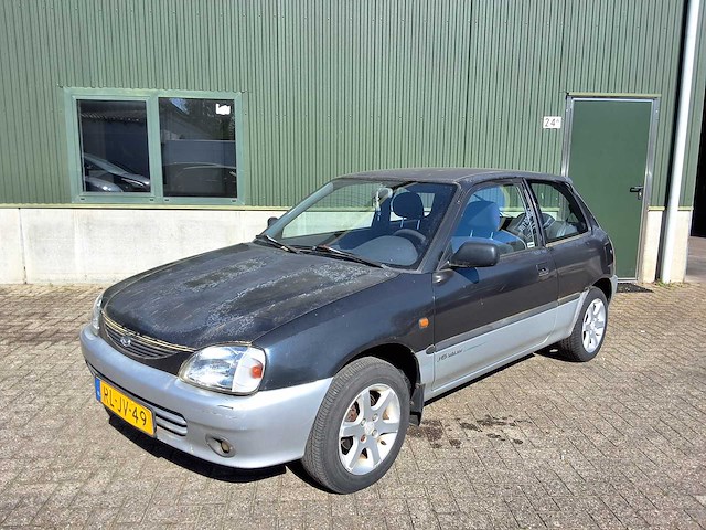 Daihatsu - 1997 - charade - daihatsu charade 1.3 - afbeelding 1 van  11