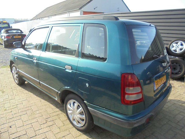 Daihatsu - 2000 - gran move - 1.6i-16v automaat - 94-dv-dg - afbeelding 2 van  5