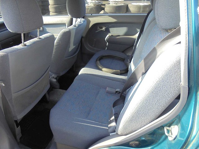 Daihatsu - 2000 - gran move - 1.6i-16v automaat - personenauto - afbeelding 5 van  9