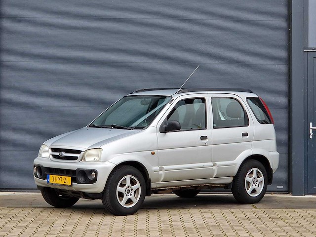 Daihatsu - 2004 - terios - 1.3 sxe - 31-pt-zl - afbeelding 1 van  24