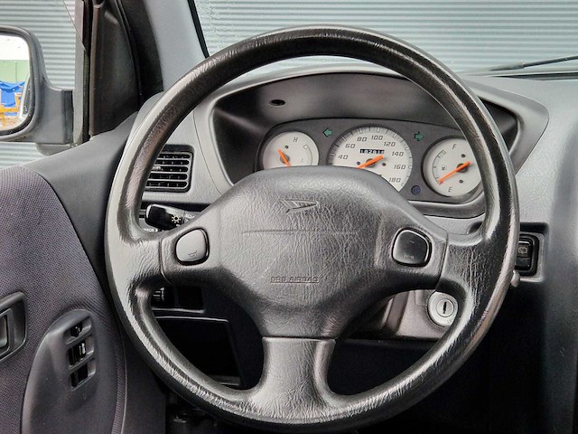 Daihatsu - 2004 - terios - 1.3 sxe - 31-pt-zl - afbeelding 4 van  24