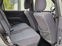 Daihatsu - 2004 - terios - 1.3 sxe - 31-pt-zl - afbeelding 13 van  24