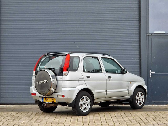 Daihatsu - 2004 - terios - 1.3 sxe - 31-pt-zl - afbeelding 20 van  24