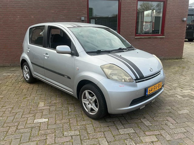 Daihatsu - 2006 - sirion 2 - 1.0-12v trend - personenauto - afbeelding 3 van  11