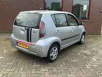 Daihatsu - 2006 - sirion 2 - 1.0-12v trend - personenauto - afbeelding 5 van  11