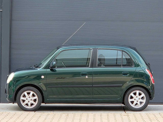 Daihatsu - 2006 - trevis - 1.0 - 17-th-dv - afbeelding 2 van  26