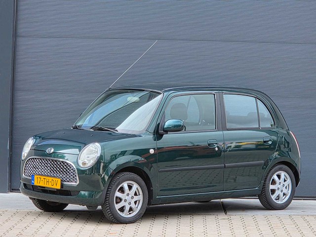 Daihatsu - 2006 - trevis - 1.0 - 17-th-dv - afbeelding 1 van  26