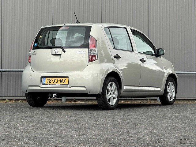 Daihatsu - 2007 - sirion 2 - 1.3-16v comfort - 18-xj-nx - afbeelding 12 van  17