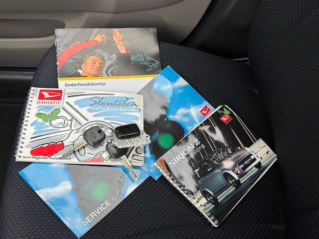 Daihatsu - 2007 - sirion 2 - 1.3-16v comfort - 18-xj-nx - afbeelding 9 van  17