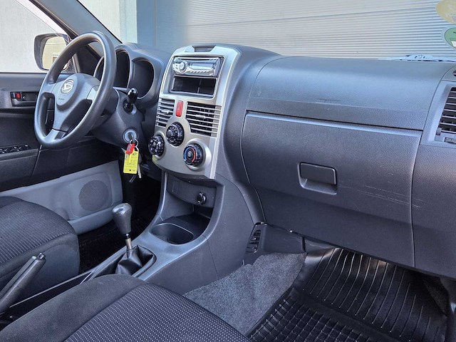 Daihatsu - 2008 - terios - 1.5-16v explore 2wd - 87-zn-rf - afbeelding 9 van  23