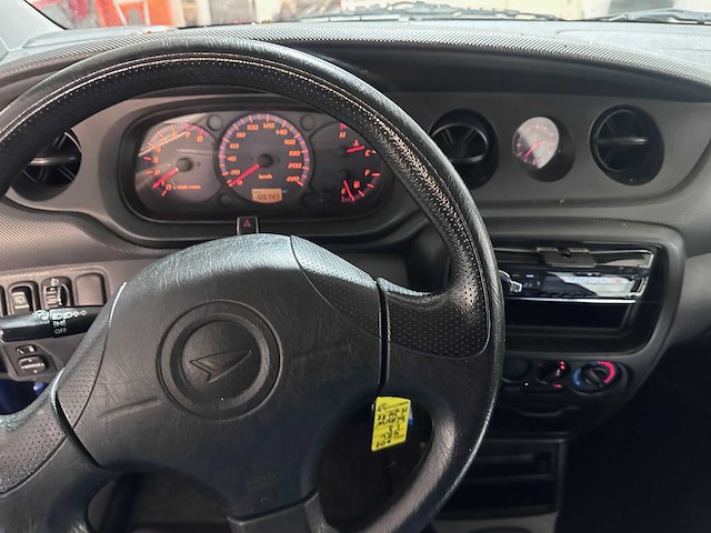 Daihatsu - young rv - 1.3-16v xti - 16-jn-rk - afbeelding 2 van  19