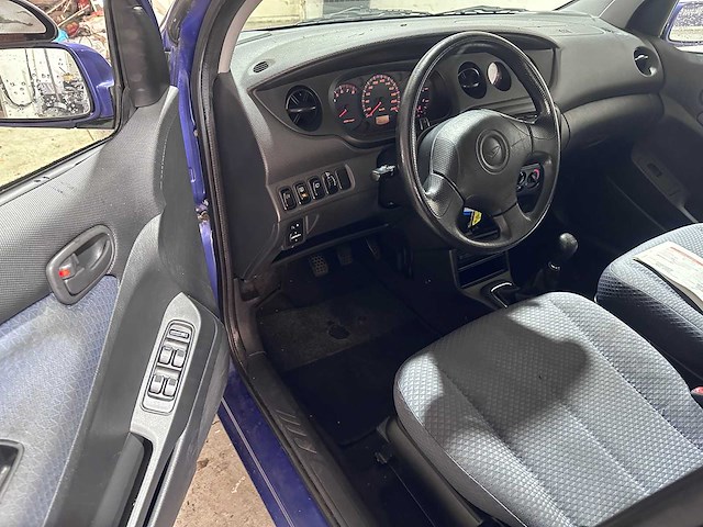 Daihatsu - young rv - 1.3-16v xti - 16-jn-rk - afbeelding 19 van  19