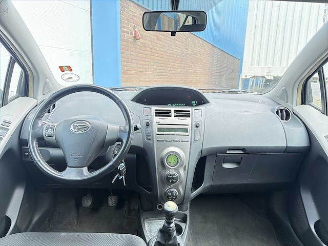 Daihatsu charade 1.3 club car 2012 | 67-thb-7 i - afbeelding 22 van  28