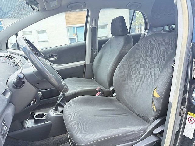 Daihatsu charade 1.3 club car 2012 | 67-thb-7 i - afbeelding 4 van  28