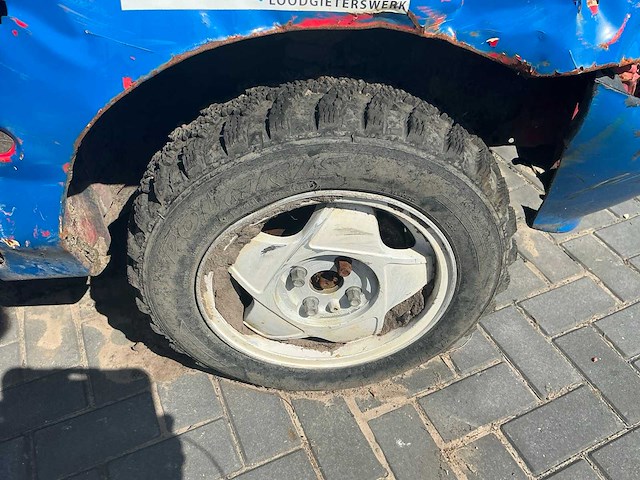 Daihatsu charade wedstrijd crossauto - afbeelding 2 van  4