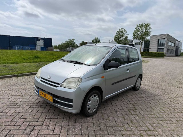 Daihatsu cuore 1.0-12v 100th anniv , 57-zl-dg - afbeelding 1 van  15