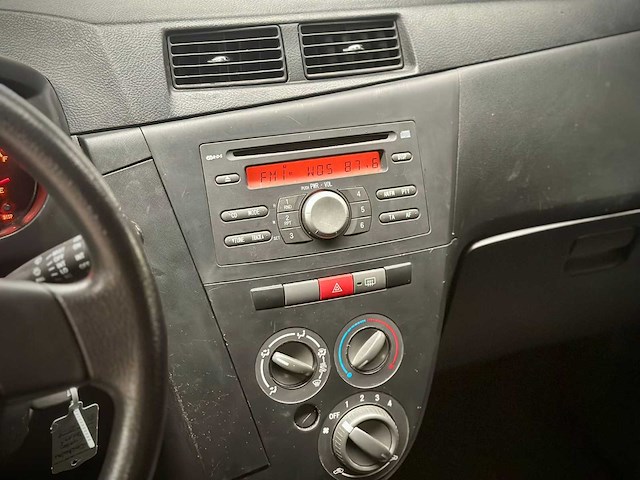 Daihatsu cuore 1.0 premium, 85-grt-8 - afbeelding 4 van  13