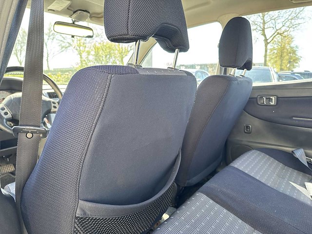 Daihatsu sirion 1.3-16v sr 2004 | 70-pp-bf - afbeelding 9 van  21