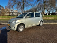 Daihatsu sirion 2 1.0 12v premium, 74-gbz-2 - afbeelding 1 van  15