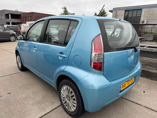 Daihatsu sirion 2 1.0-12v trend 66-td-dl - afbeelding 3 van  9