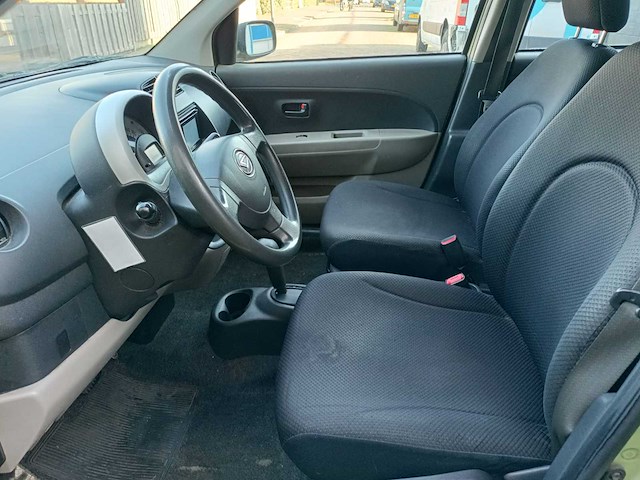 Daihatsu sirion 2 1.3-16v comfort, 56-tx-hg - afbeelding 2 van  15