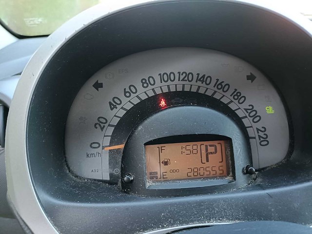 Daihatsu sirion 2 1.3-16v comfort, 56-tx-hg - afbeelding 4 van  14