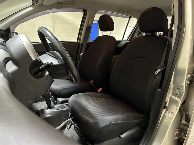 Daihatsu sirion 2 1.3-16v comfort 90pk 2005 (origineel-nl) automaat, 41-rp-tz - afbeelding 36 van  44