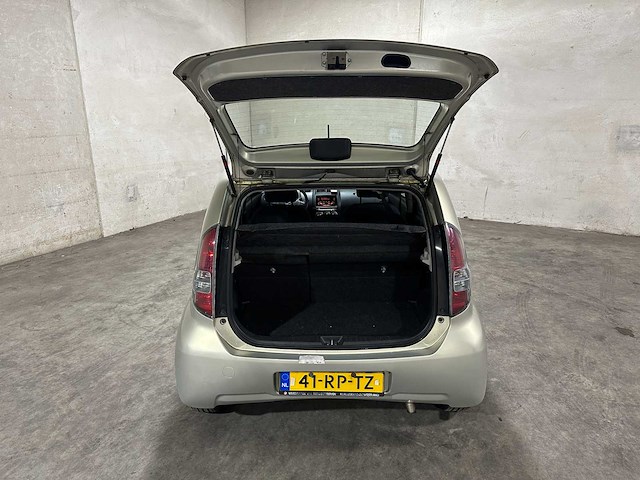Daihatsu sirion 2 1.3-16v comfort 90pk 2005 (origineel-nl) automaat, 41-rp-tz - afbeelding 40 van  44