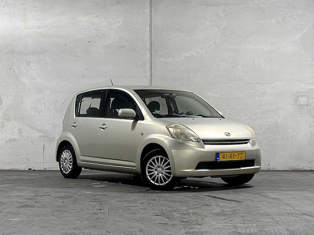 Daihatsu sirion 2 1.3-16v comfort 90pk 2005 (origineel-nl) automaat, 41-rp-tz - afbeelding 30 van  44