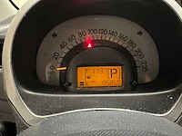 Daihatsu sirion 2 1.3-16v comfort 90pk 2005 (origineel-nl) automaat, 41-rp-tz - afbeelding 11 van  45