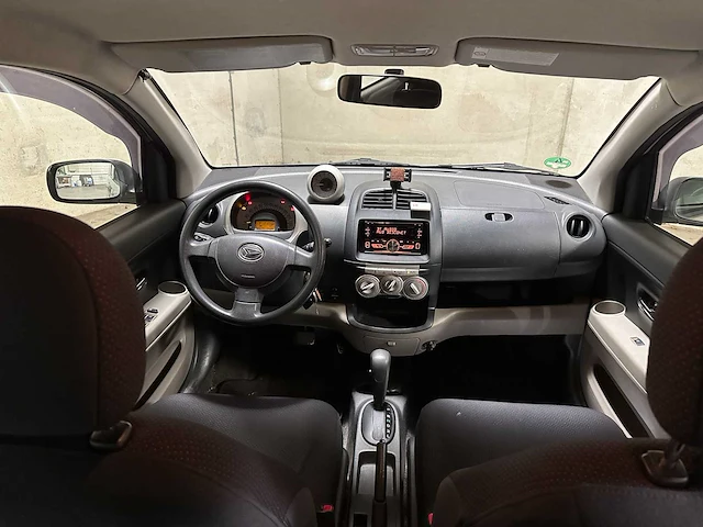 Daihatsu sirion 2 1.3-16v comfort 90pk 2005 (origineel-nl) automaat, 41-rp-tz - afbeelding 30 van  45