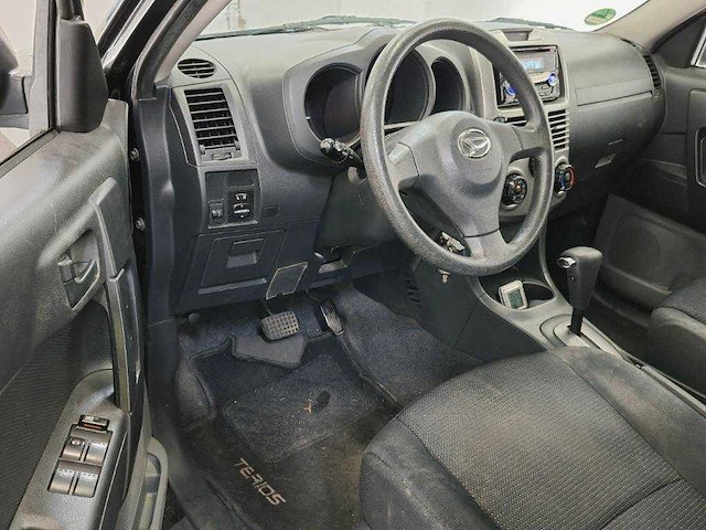 Daihatsu terios 1.5-16v explore 2wd 22-zd-lv - afbeelding 2 van  18