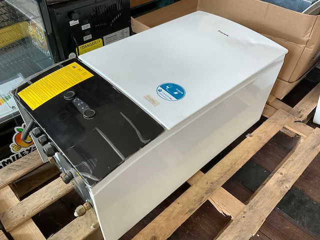 Daikin - ehbh08da6v - warmtepomp binnenunit - afbeelding 1 van  6