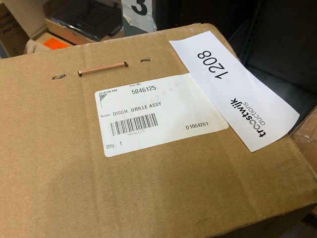 Daikin 5046125 rooster tbv buitenunit - afbeelding 2 van  2