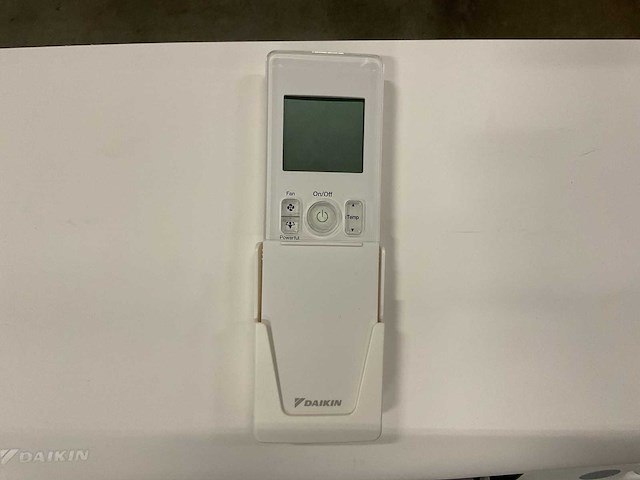 Daikin airconditioning binnenunit met afstandsbediening - afbeelding 2 van  2